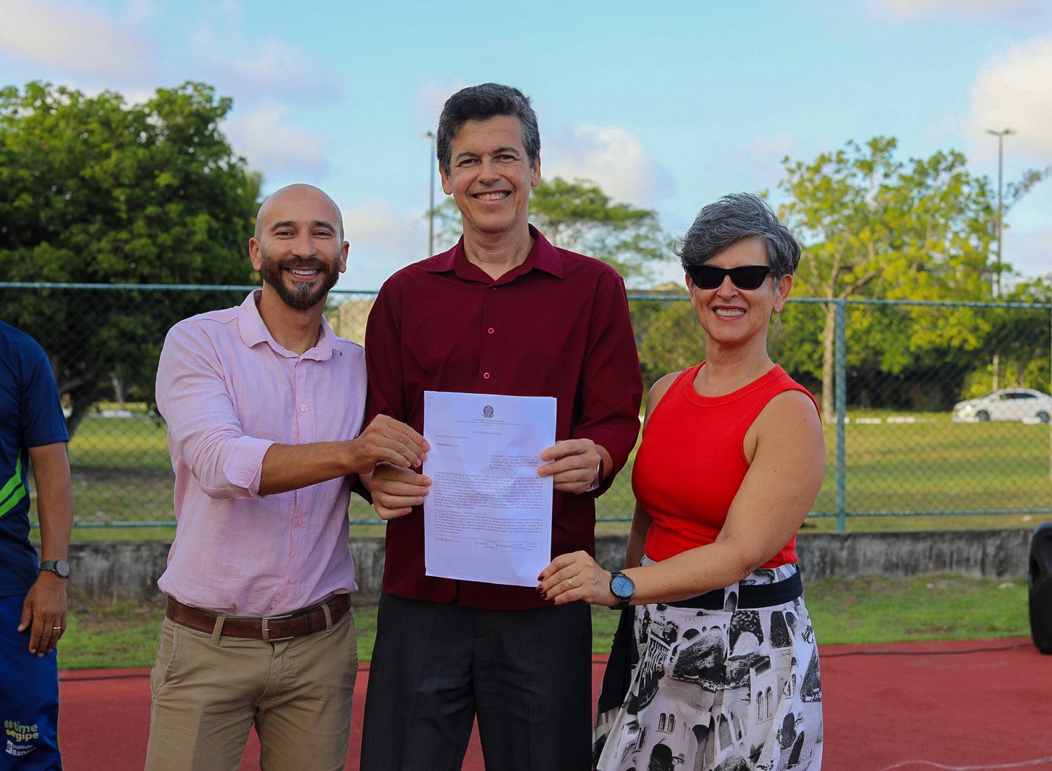 Professor Raphael Souza, reitor André Maurício e vice-reitora Silvana Bretas (Foto: Janaína Cavalcante/Ascom UFS)